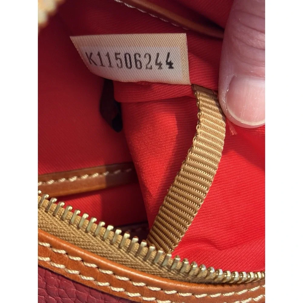 Dooney & Bourke Pebble Grain Paige Sac Shoulder Bag Wine Bordeaux‎ NWOT